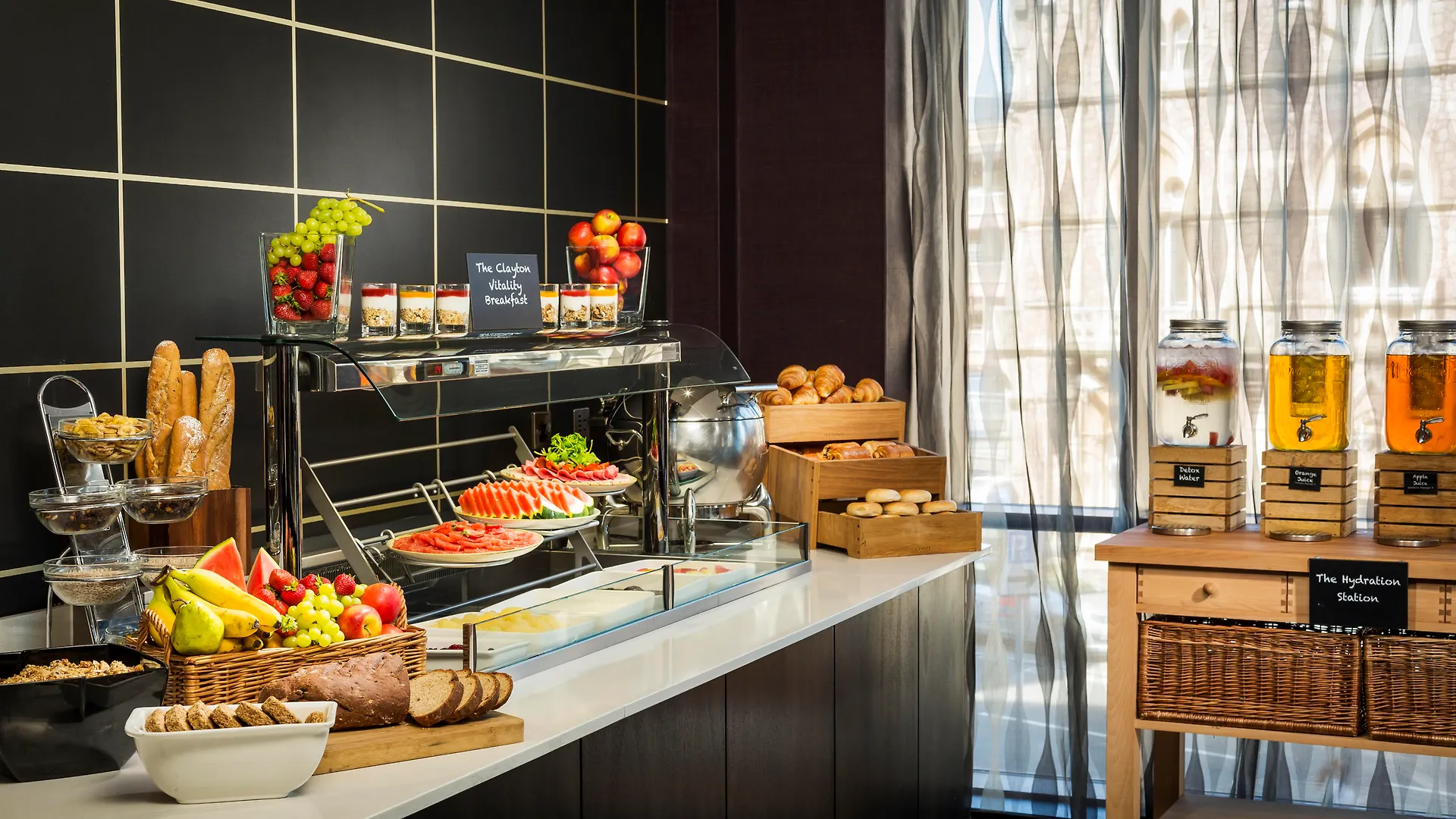 Clayton Hotel Cardiff 4*,  Birleşik Krallık