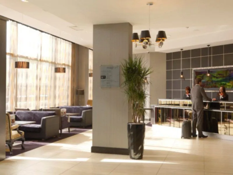 Clayton Hotel Cardiff 4*,