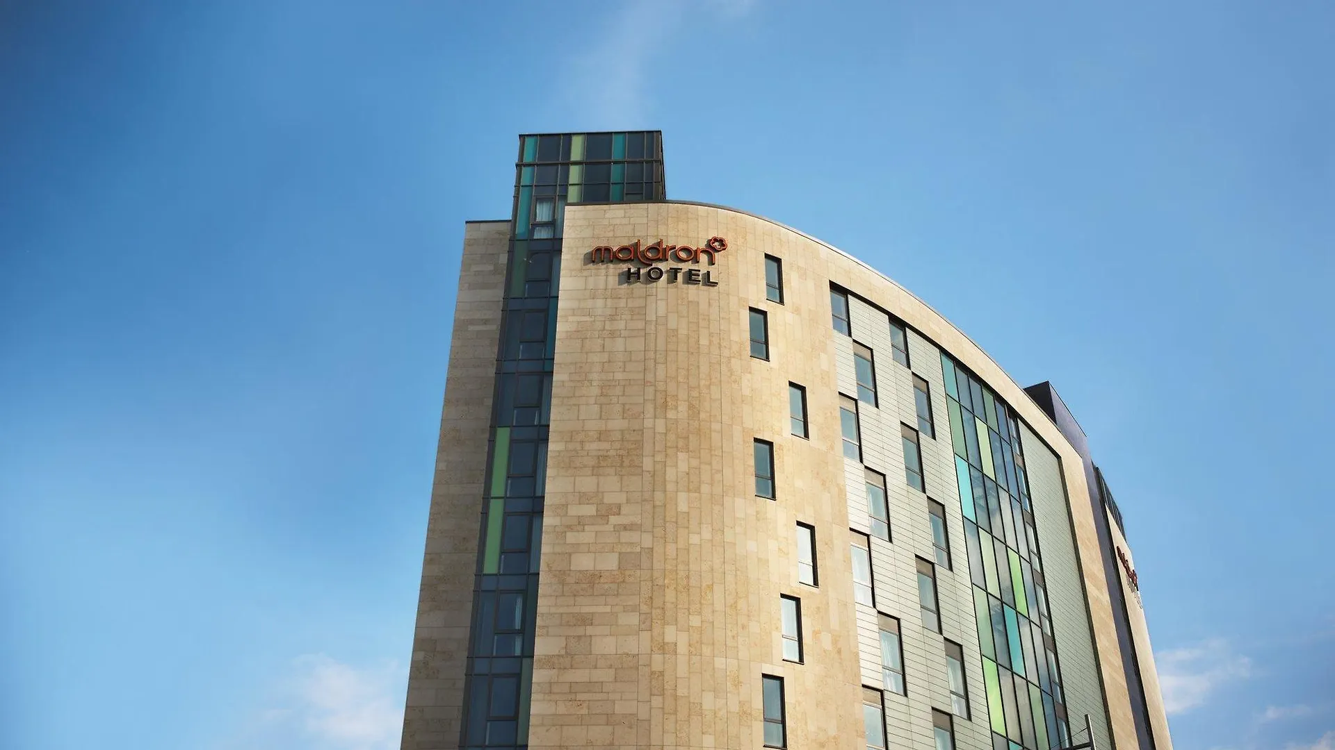 Clayton Hotel Cardiff 4*,