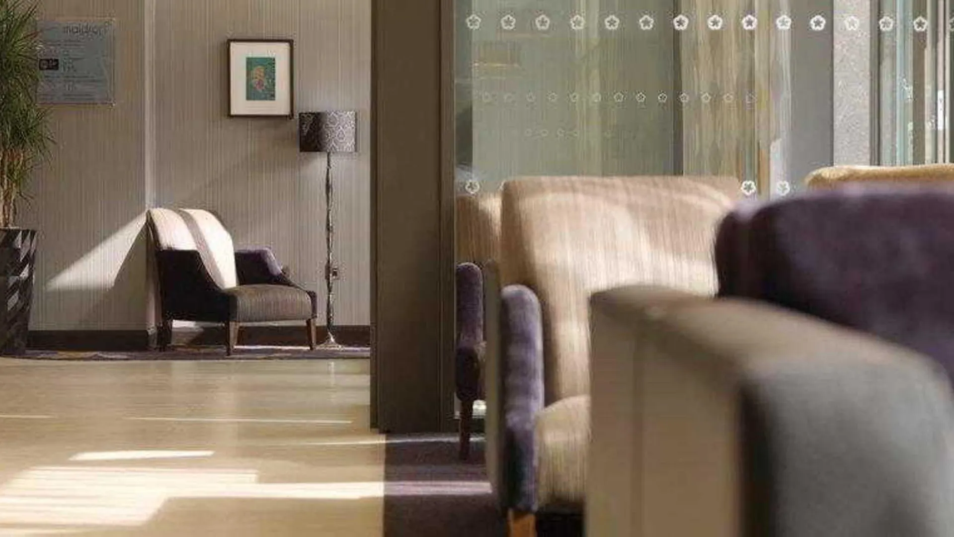 Clayton Hotel Cardiff 4*,