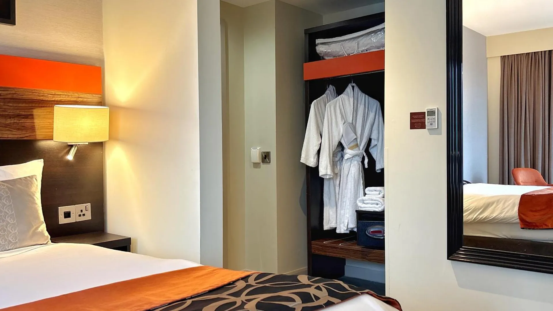 ****  Clayton Hotel Cardiff Royaume-Uni