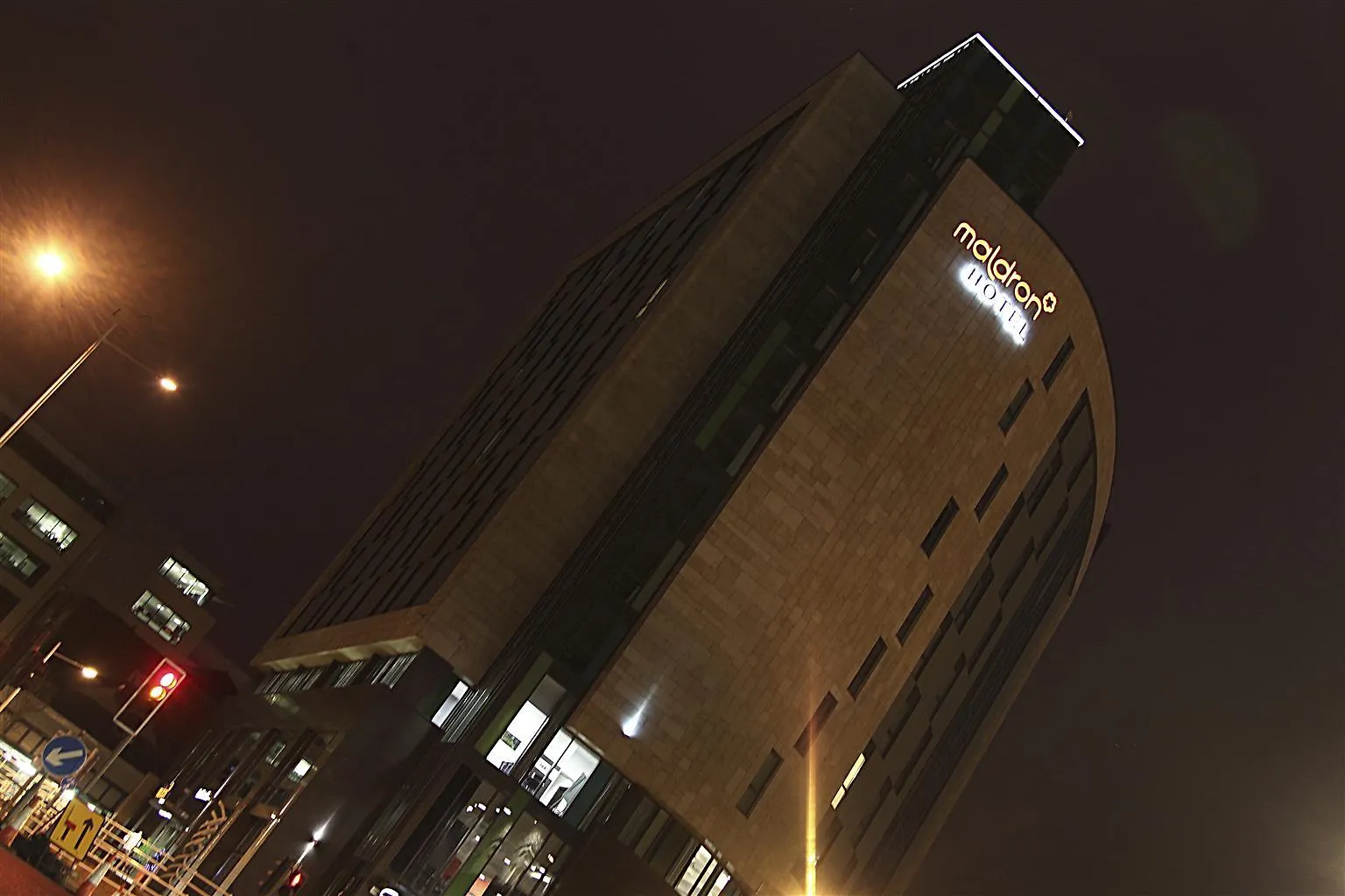 ****  Clayton Hotel Cardiff Reino Unido